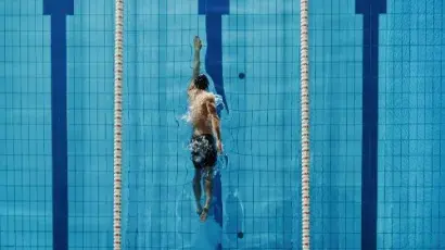 ¿Qué beneficios tiene practicar natación? — Adeslas Salud y Bienestar