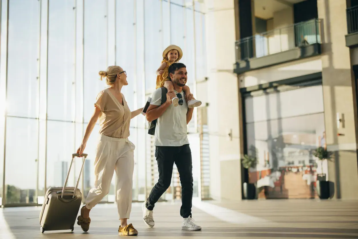 familia en aeropuerto