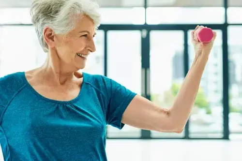 Exercici físic per cuidar el cor dels adults grans