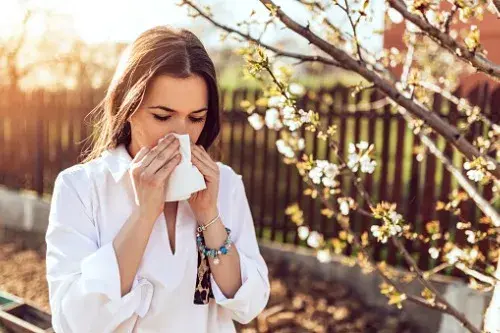 Consejos prácticos para mantener a raya los síntomas de tu alergia primaveral